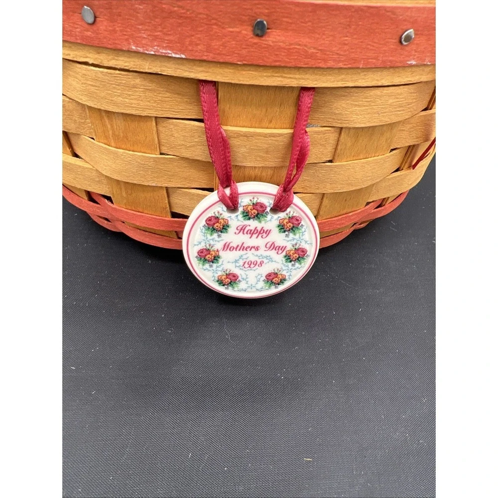 Longaberger 1998 Mothers Day Basket w/Ring & Things Liner &Tie‎ On